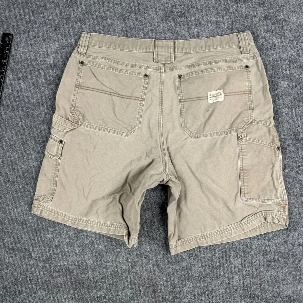 Columbia cargo shorts